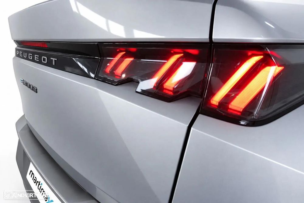 Peugeot E-3008 73 kWh Allure - 9