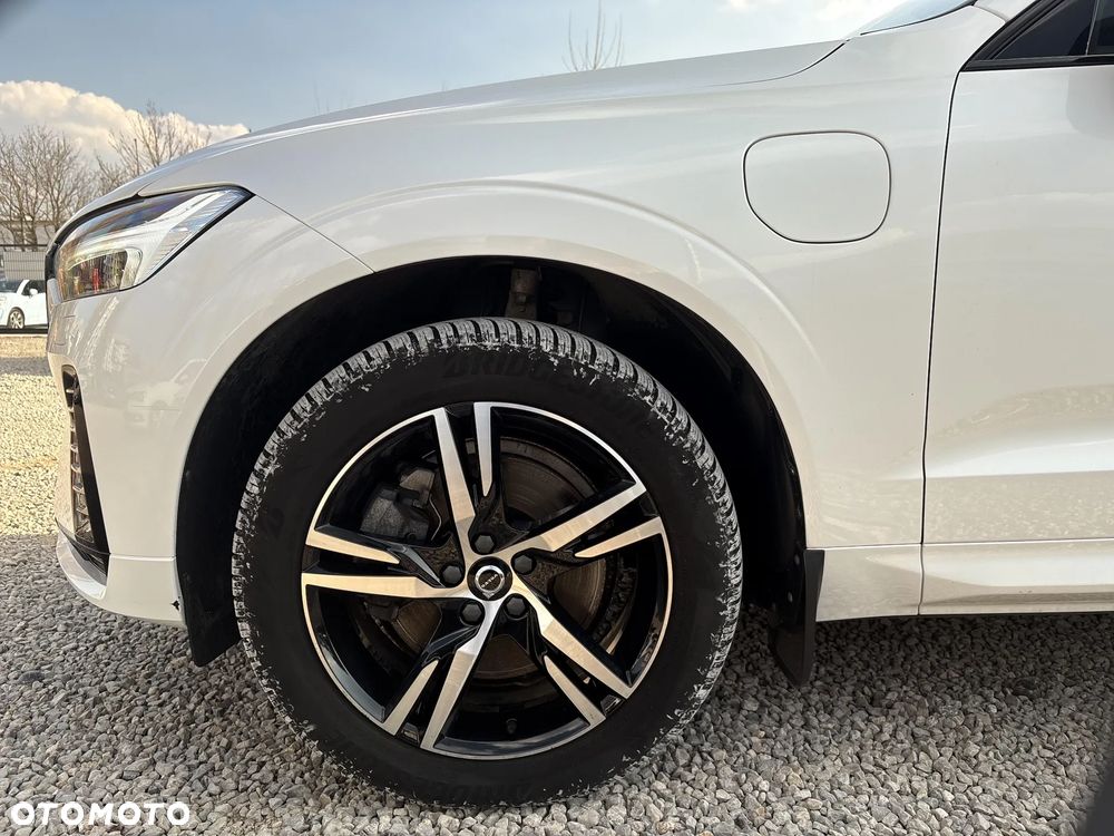 Volvo XC 60 T6 Plug-In Hybrid AWD Plus Dark - 16