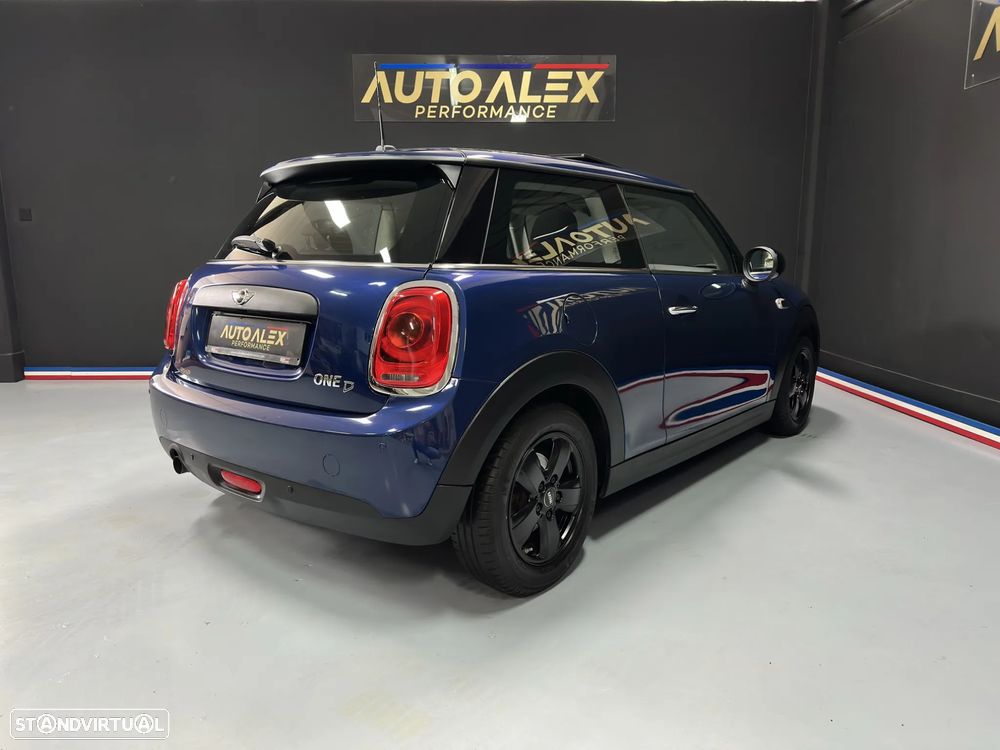 MINI 3 Portas One D Blackyard - 4