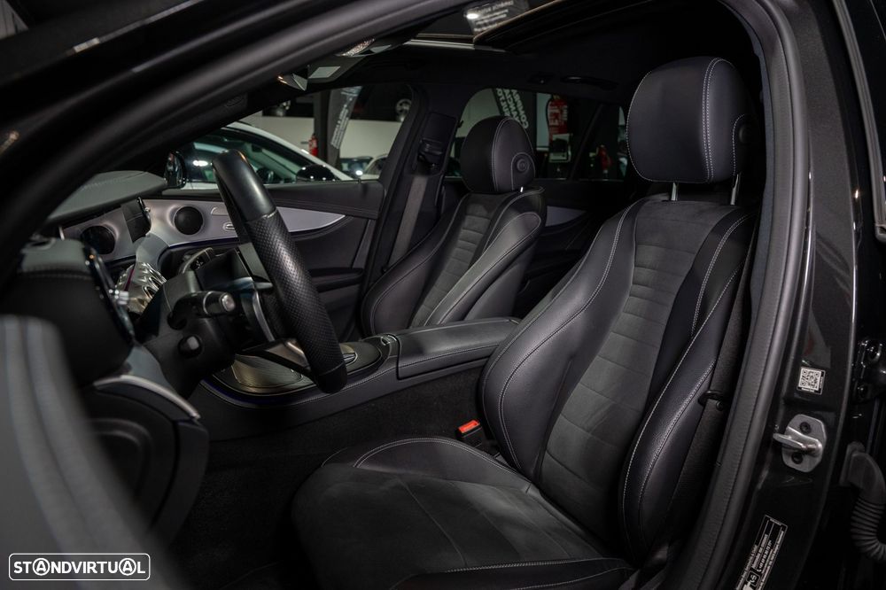 Mercedes-Benz E 300 de AMG Line 4Matic - 23