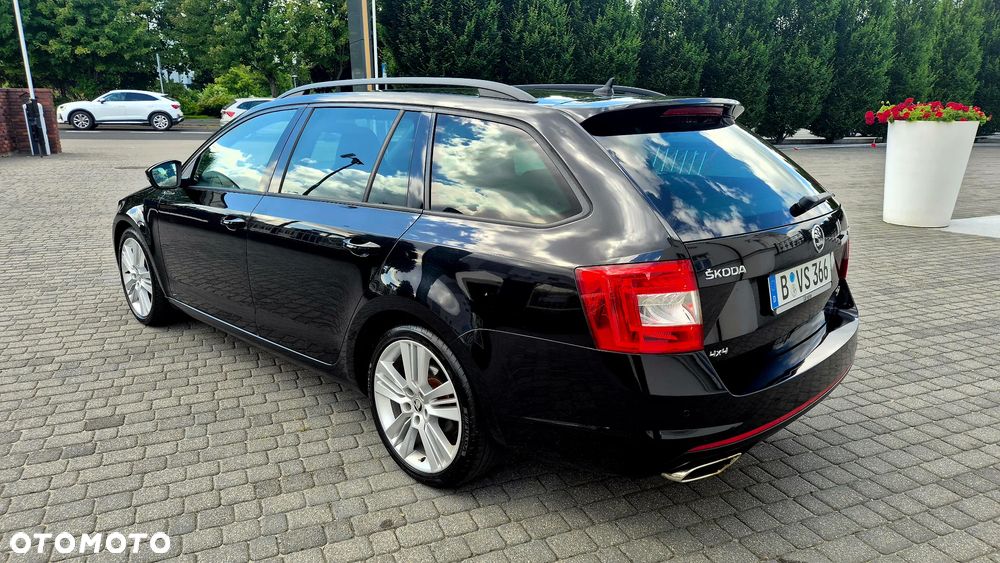 Skoda Octavia 2.0 TDI 4x4 DSG RS - 7
