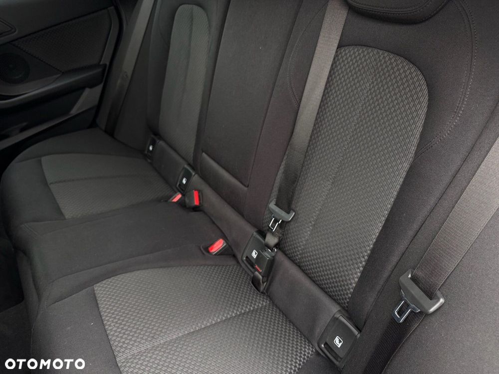 BMW Seria 2 - 24