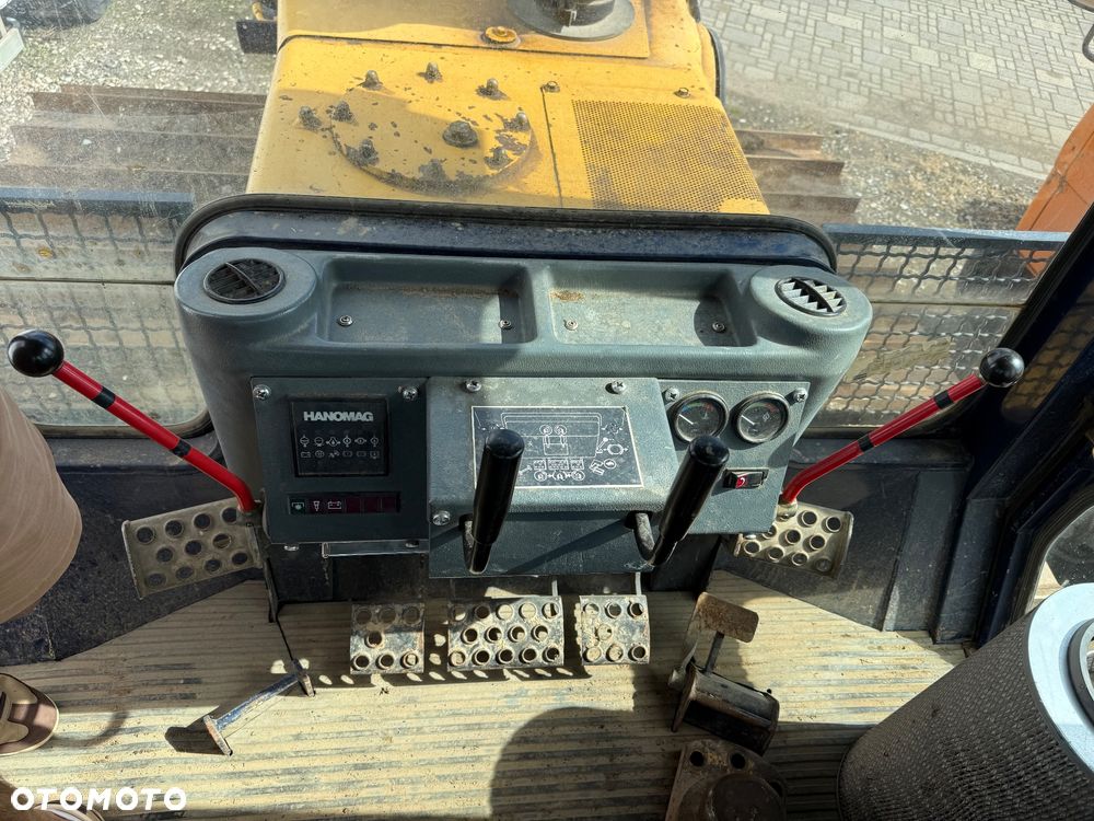 Hanomag D680 LGP - 12