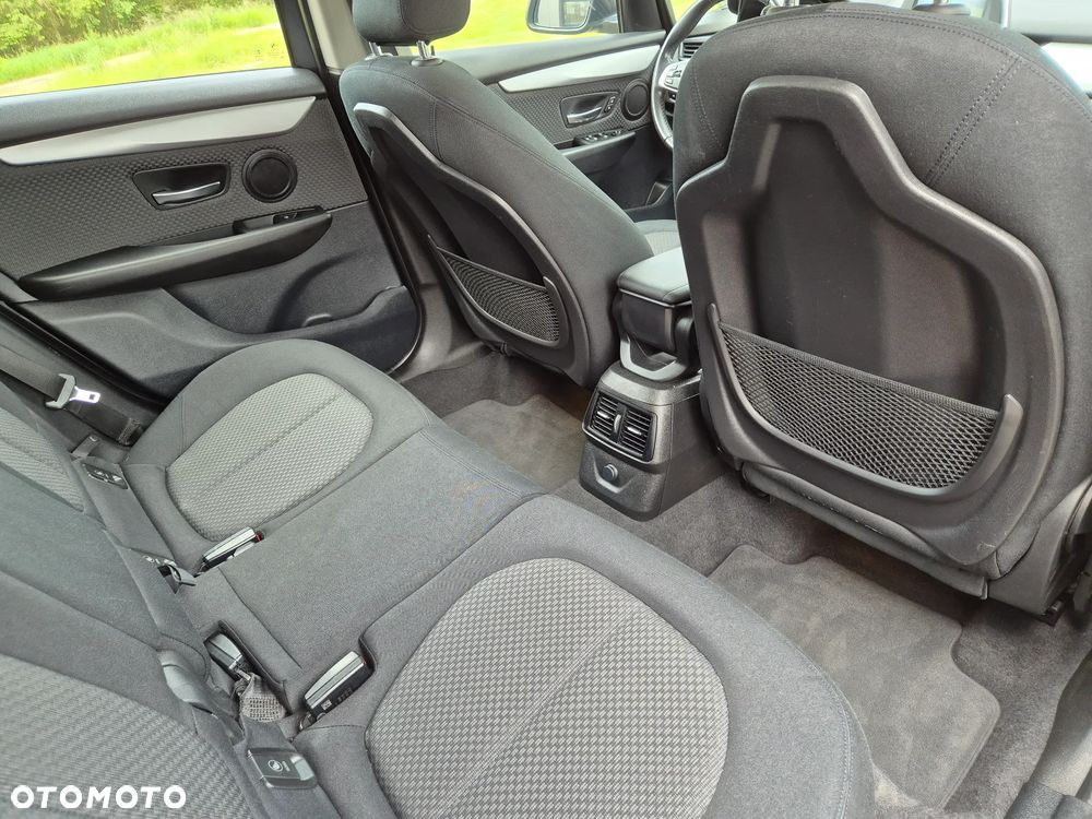 BMW Seria 2 218d Sport-Aut Luxury Line - 19