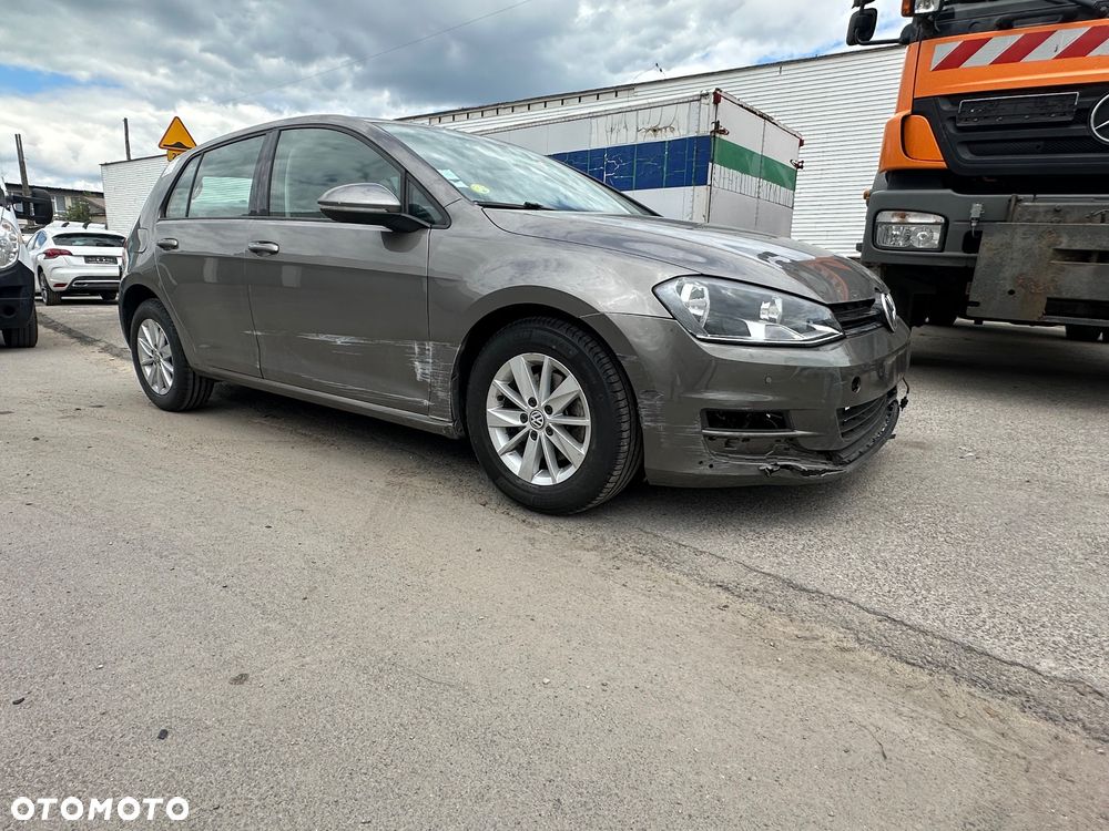 Volkswagen Golf 1.6 BlueTDI Comfortline - 23