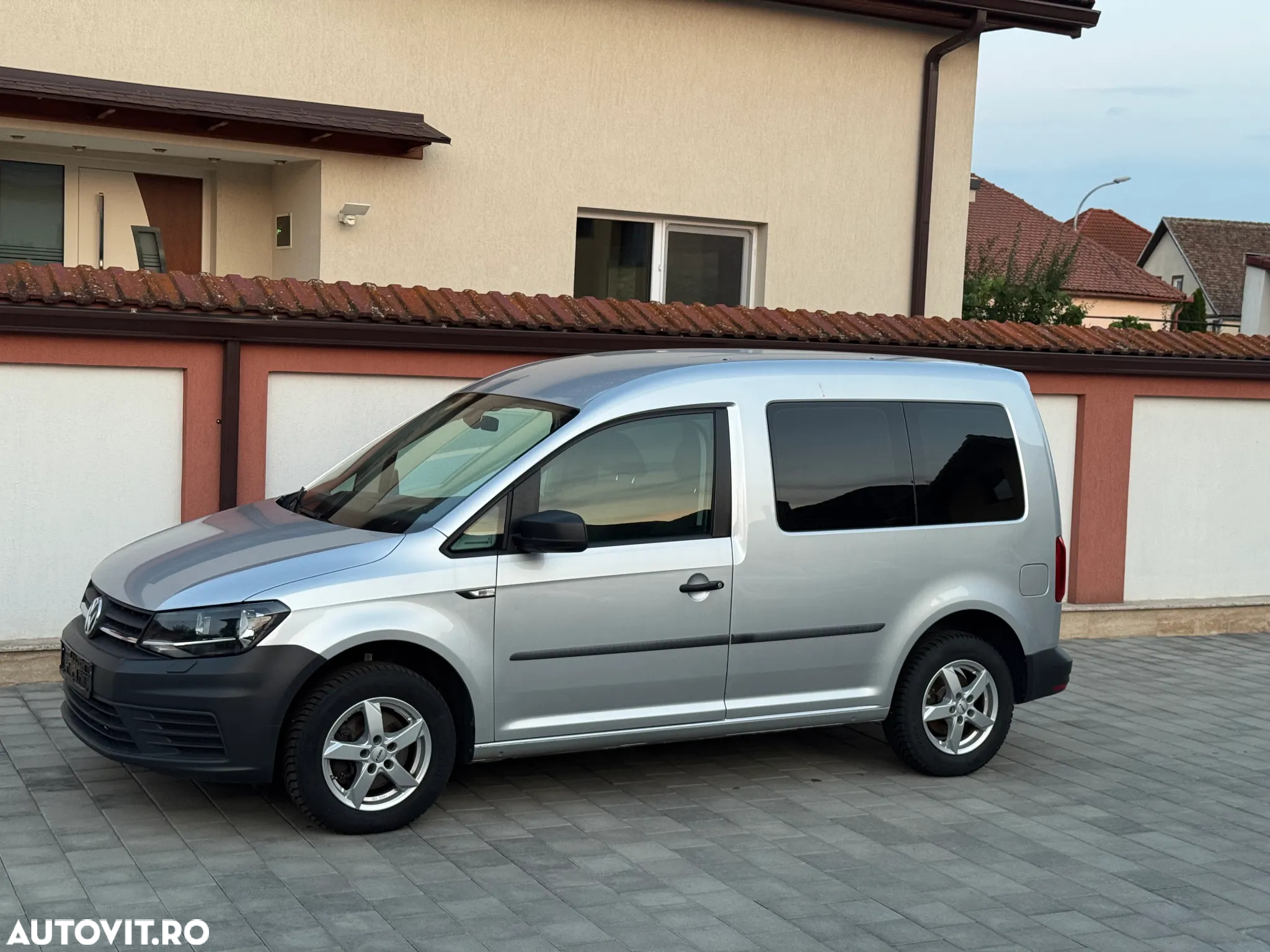 Volkswagen Caddy 2.0 TDI (5-Si.) - 8
