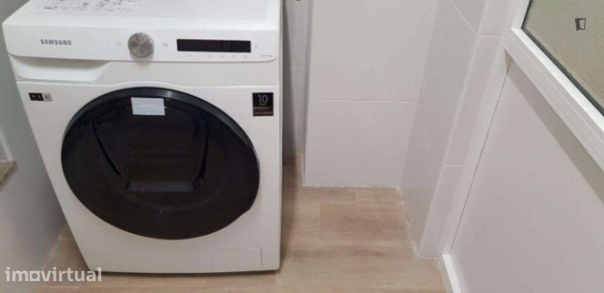 Quarto - localizado em Sé de Braga e São Lázaro Braga - Grande imagem: 5/12