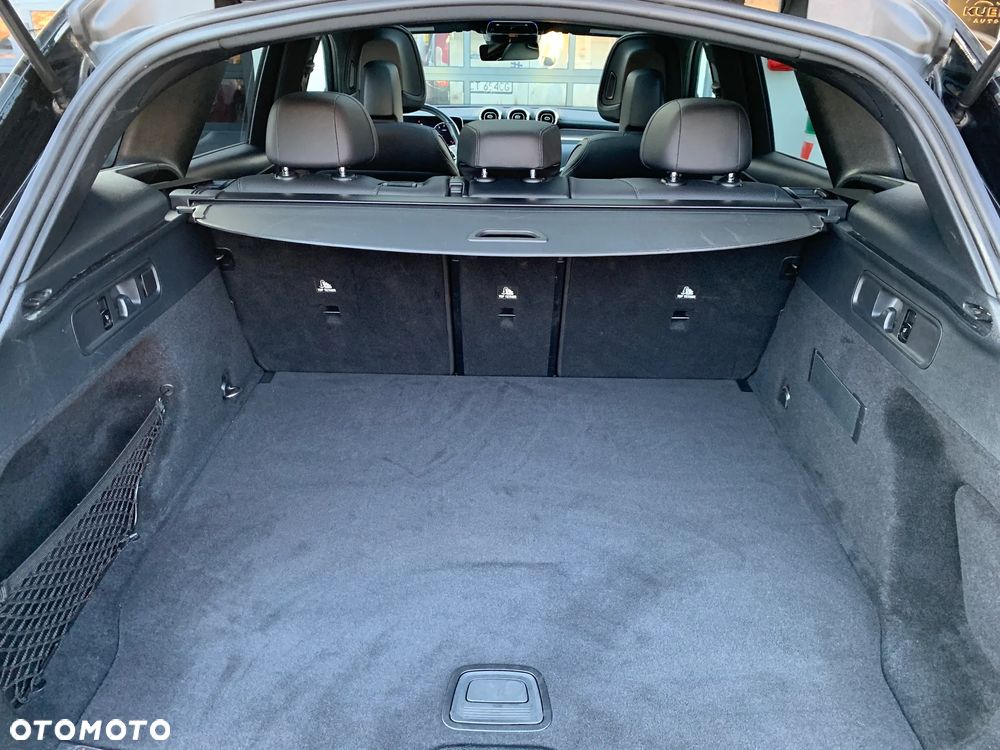 Mercedes-Benz GLC 300 4Matic 9G-TRONIC Edition Avantgarde - 28