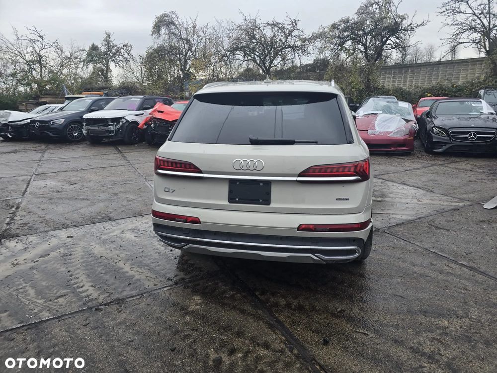 Audi Q7 - 16