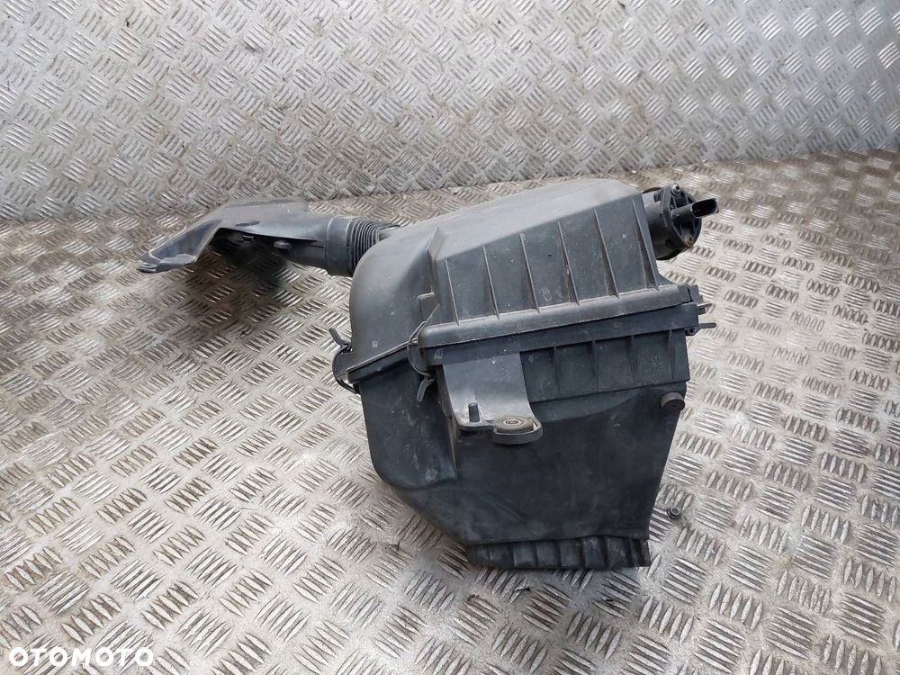 OBUDOWA FILTRA POWIETRZA + PRZEPŁYWOMIERZ BMW E46 318i BREMI 30007 - 2