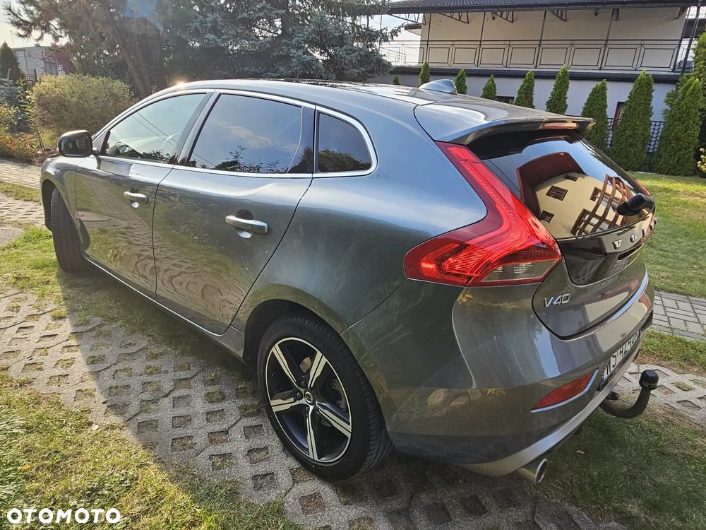 Volvo V40 T3 Drive-E R-Design Momentum - 6
