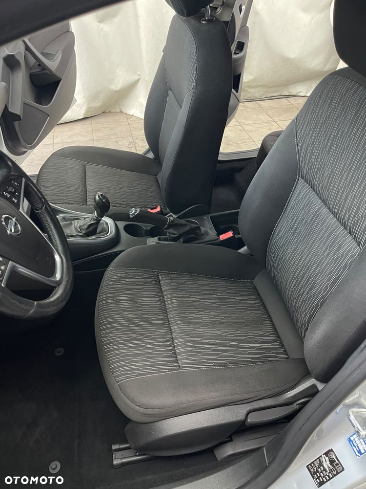 Opel Astra 1.4 Turbo Exklusiv - 22