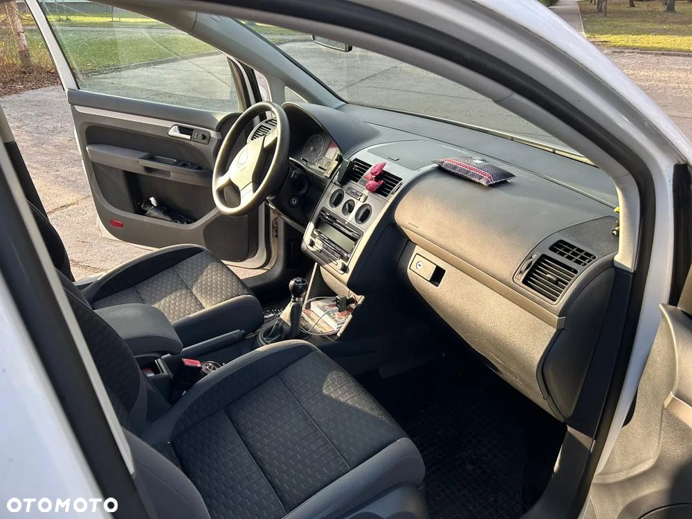 Volkswagen Touran 1.4 TSI Comfortline - 10