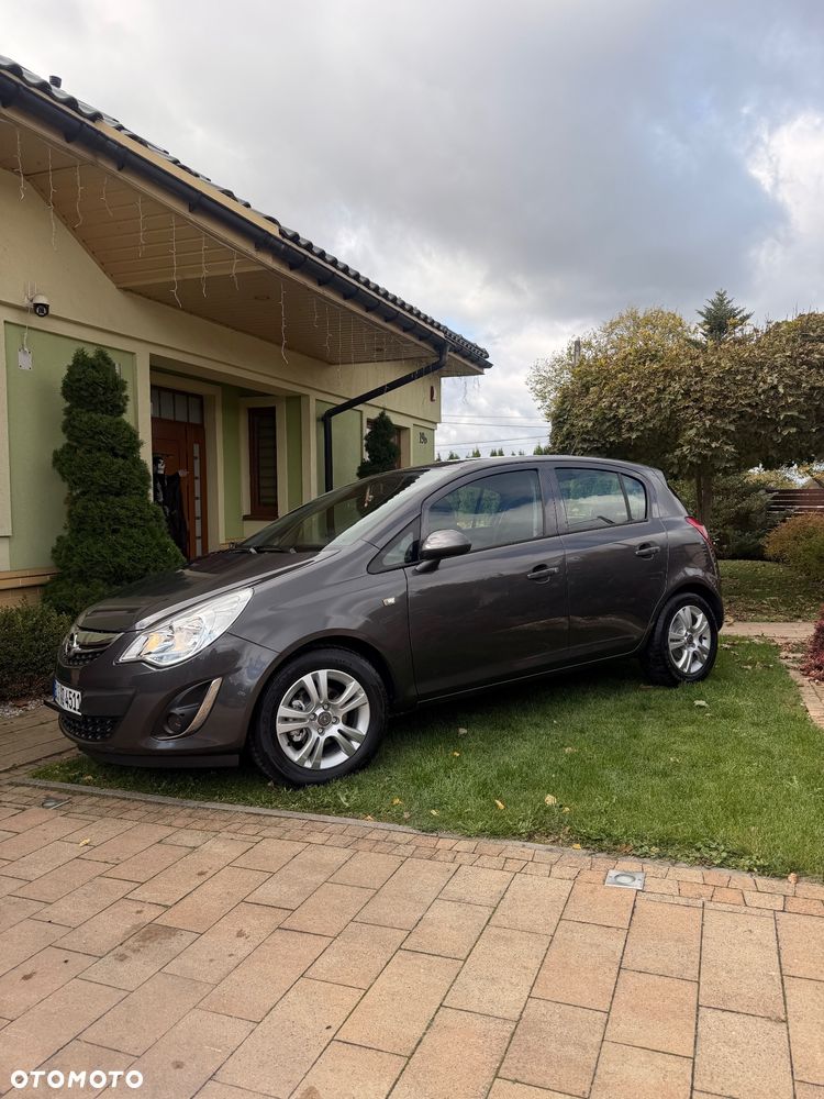 Opel Corsa 1.2 16V Cosmo - 5