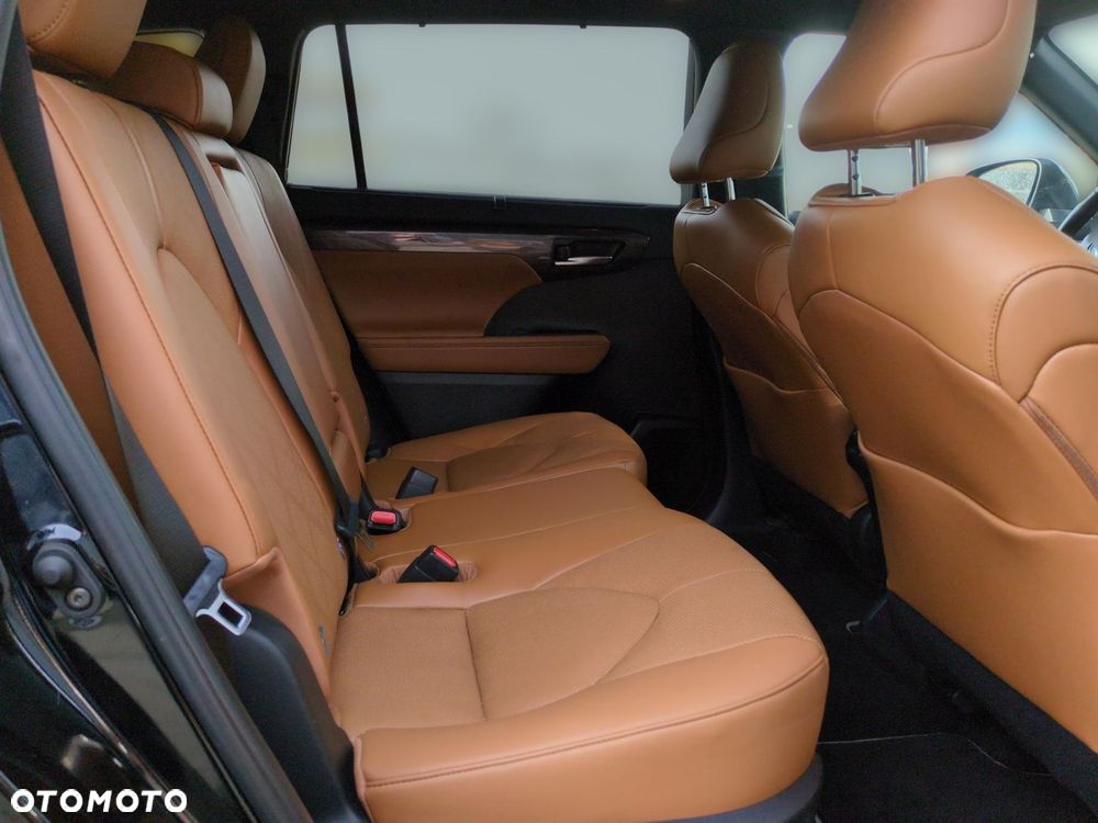 Toyota Highlander - 10