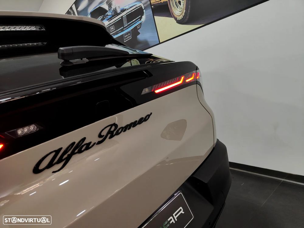 Alfa Romeo Junior Elletrica 50 kWh Launch Edition - 35