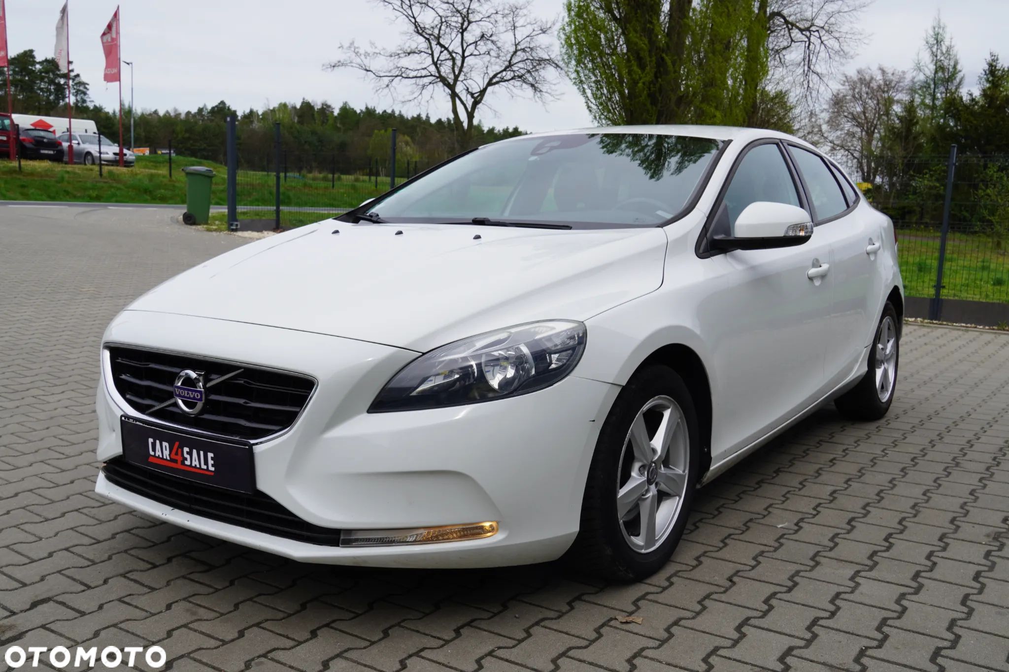 Volvo V40 T2 Kinetic - 1