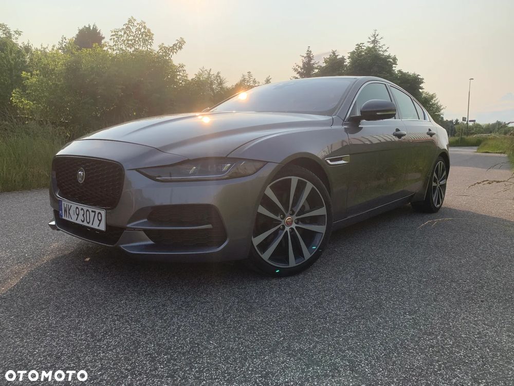 Jaguar XE