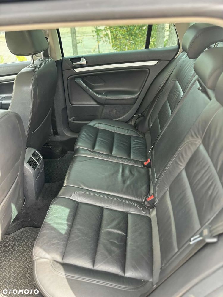 Volkswagen Golf Variant 1.4 TSI BlueMotion Technology DSG Highline - 4