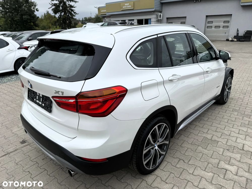 BMW X1 xDrive20d Sport Line - 2