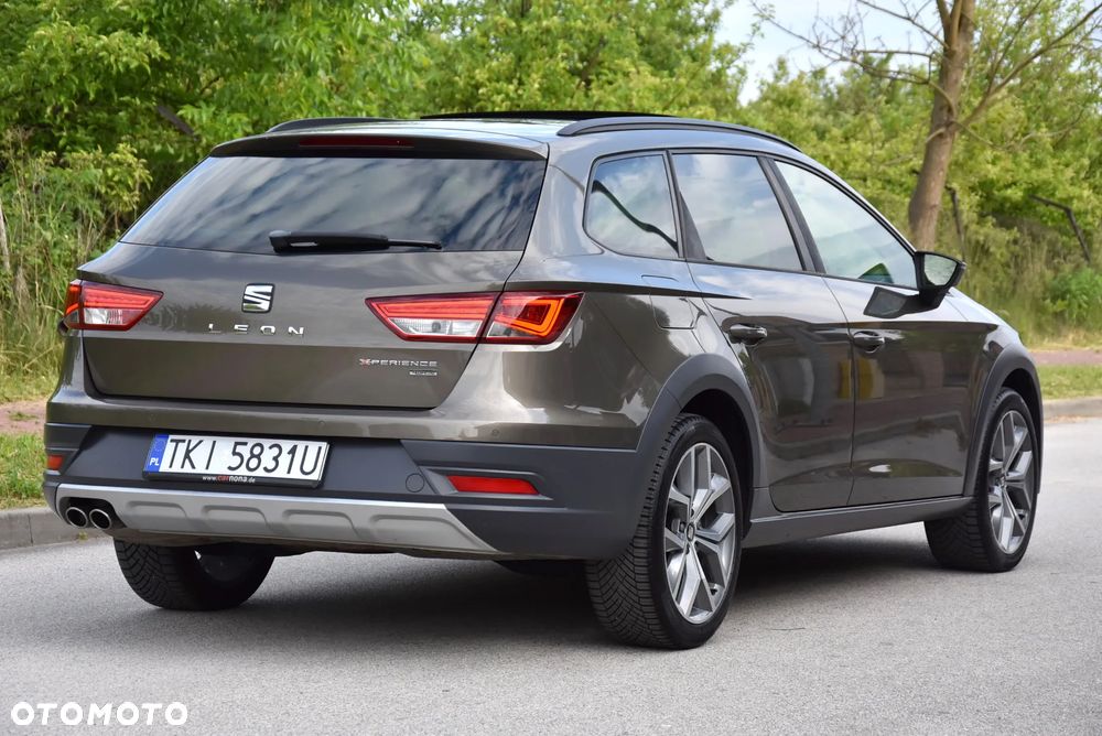 Seat Leon 2.0 TDI DPF Start&Stop DSG XCELLENCE - 10