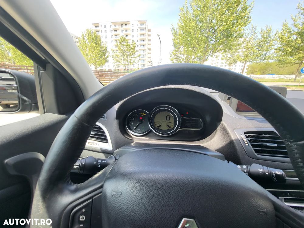 Renault Megane 1.9dCi Dynamique - 7