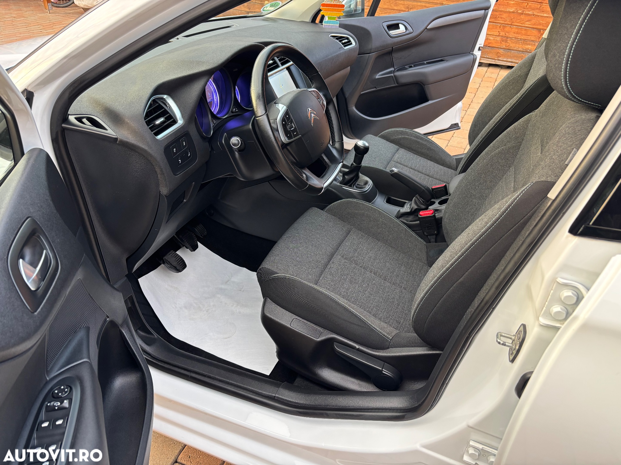 Citroën C4 PureTech 110 Selection - 7