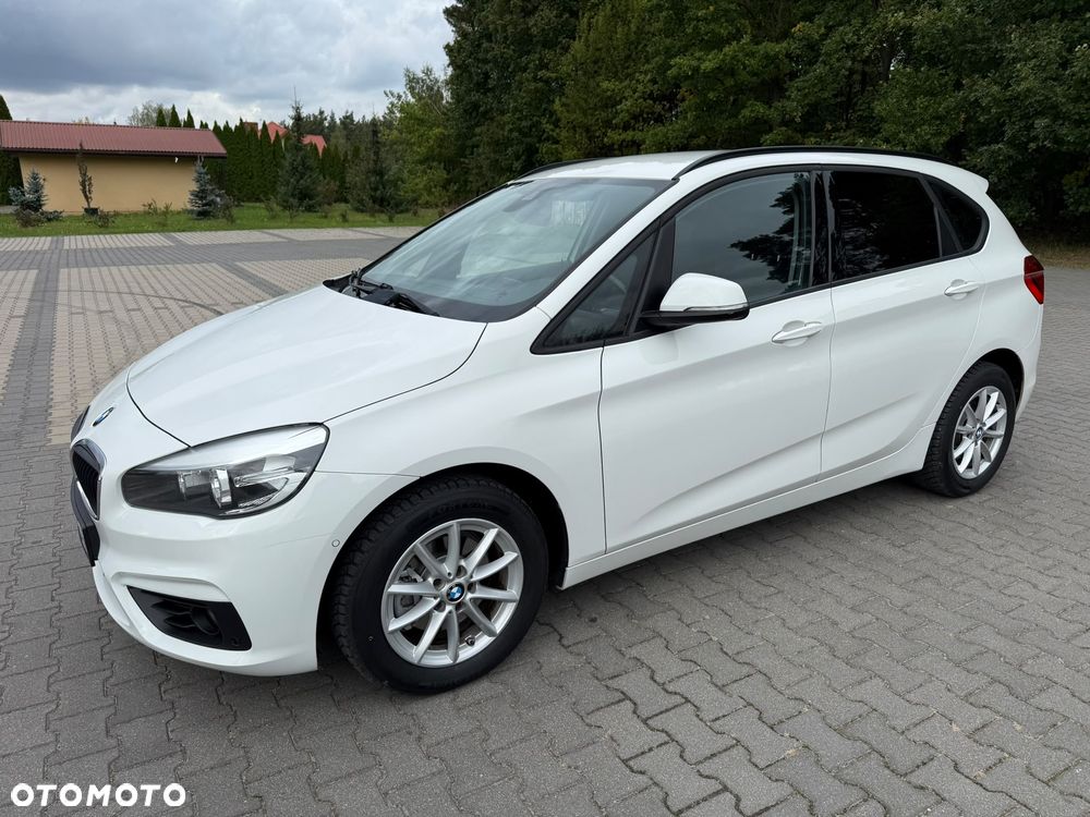 BMW Seria 2 216d - 16
