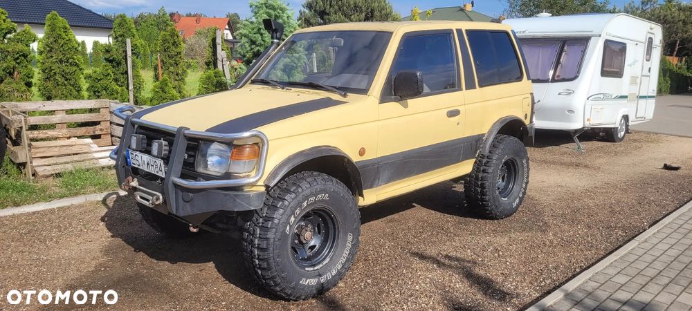 Mitsubishi Pajero - 2
