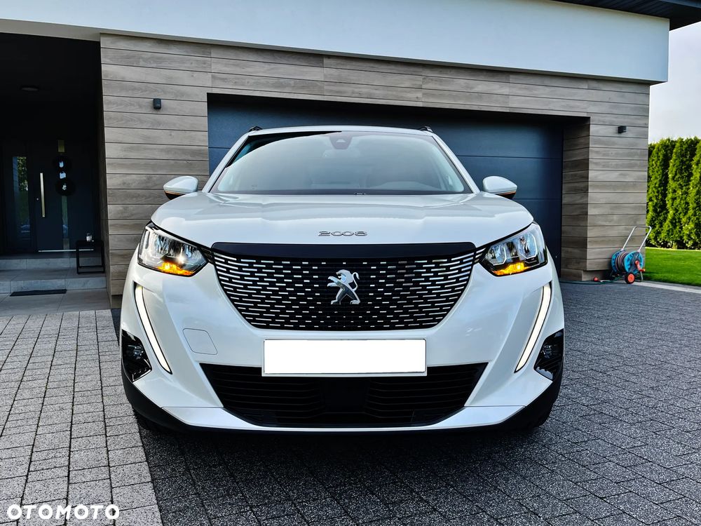 Peugeot 2008 1.2 PureTech Allure S&S - 11