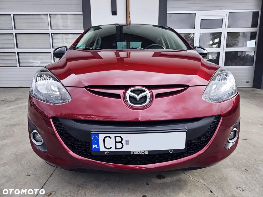Mazda 2 2013 photo 2