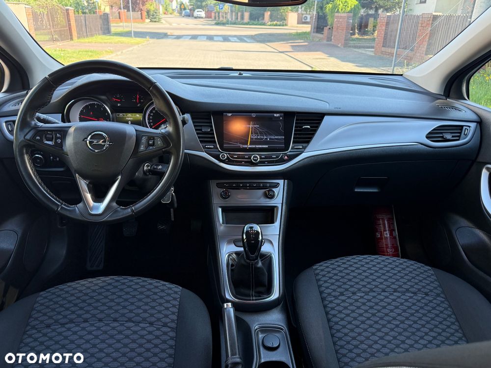 Opel Astra - 24