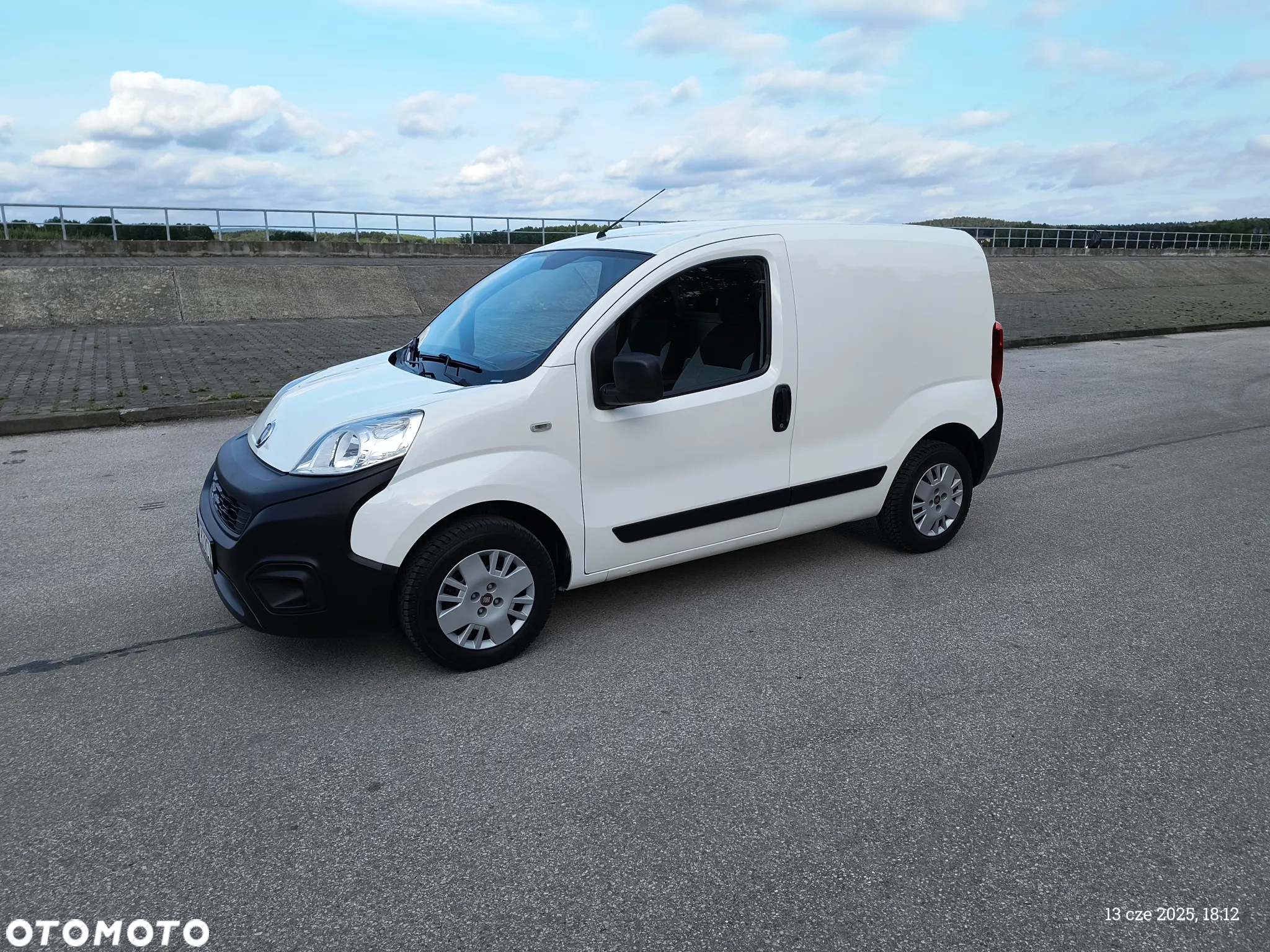 Fiat Fiorino Kombi 1.4 8V Base - 21