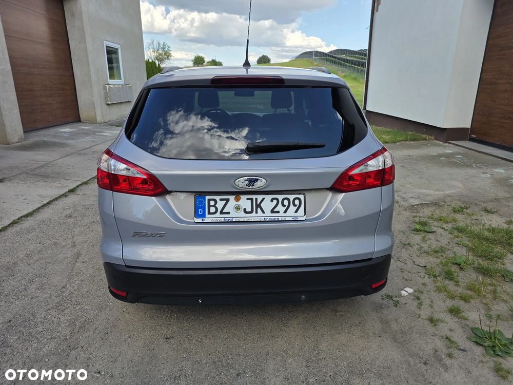 Ford Focus 1.6 Ambiente - 27