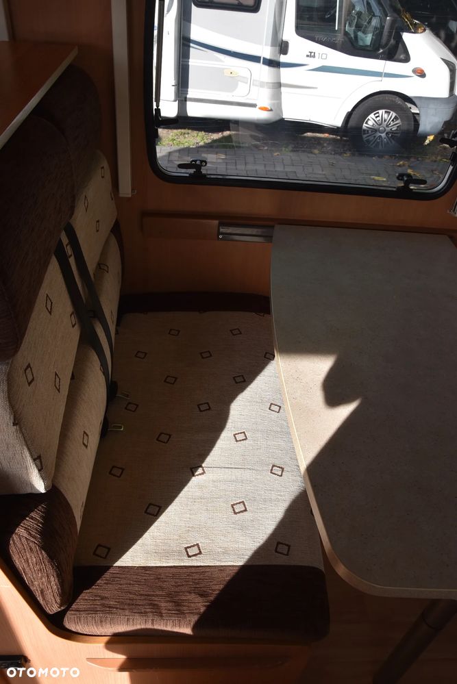 Ford CHAUSSON FLASH 22 - 18