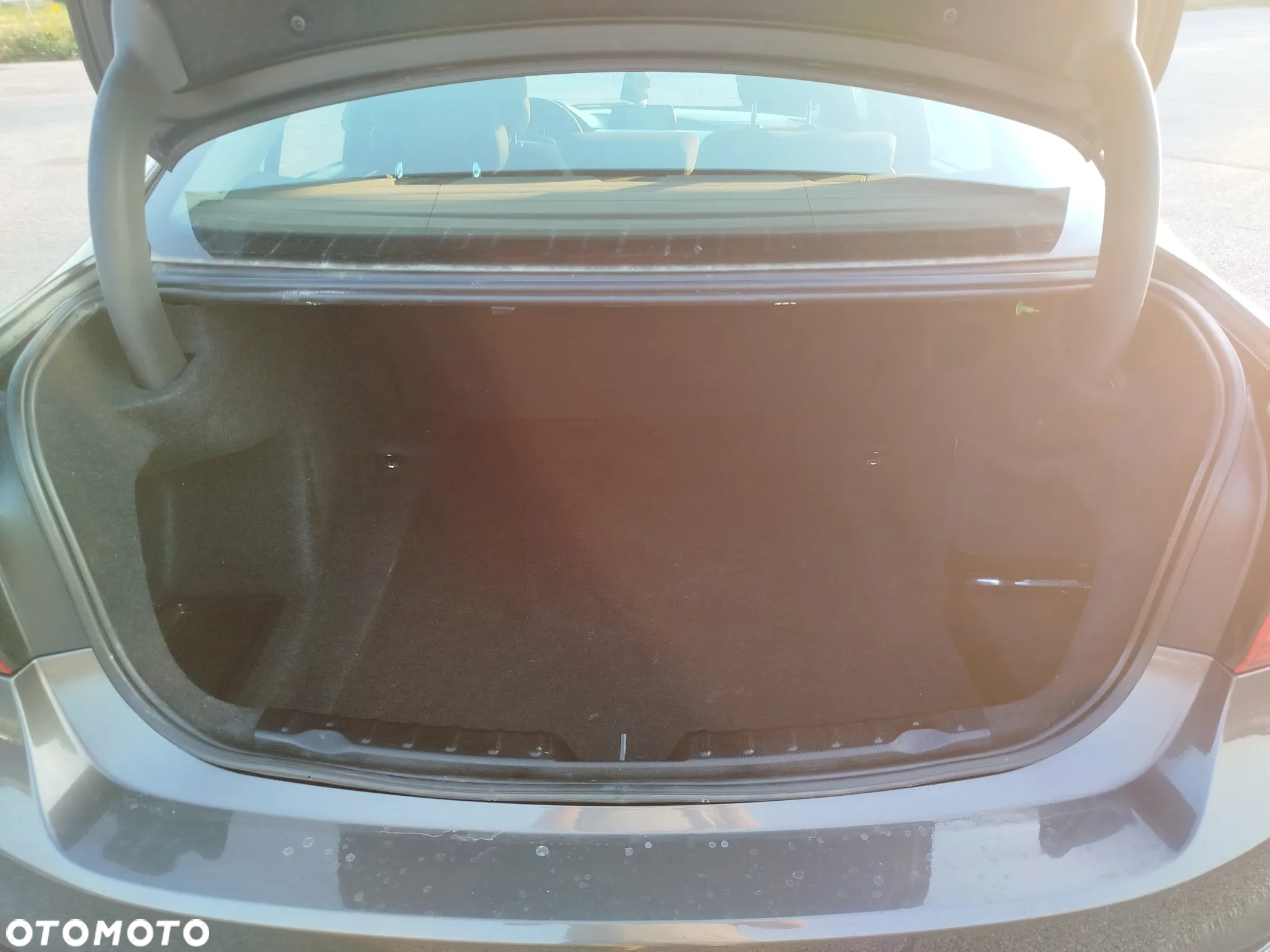 BMW Seria 3 318d - 10