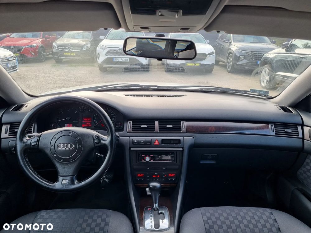 Audi A6 Avant 2.5 TDI - 10