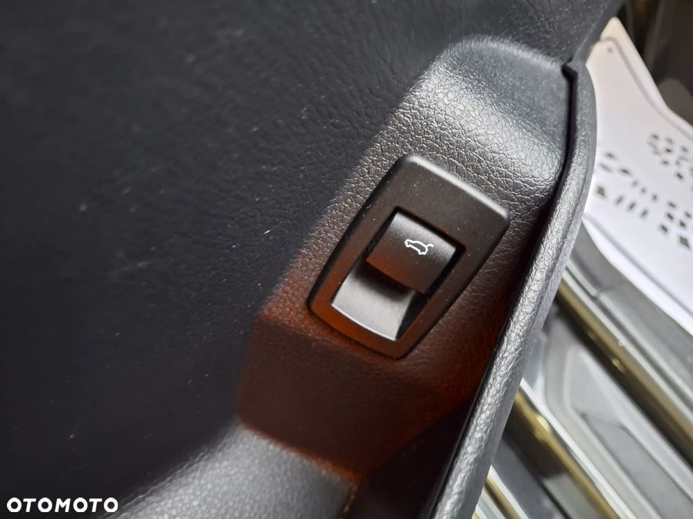 BMW Seria 2 218i Advantage - 21