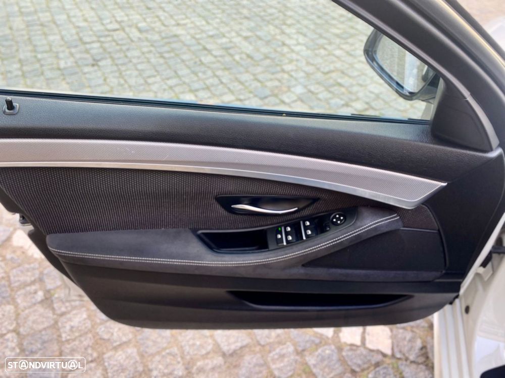 BMW 520 d Pack M Auto - 12