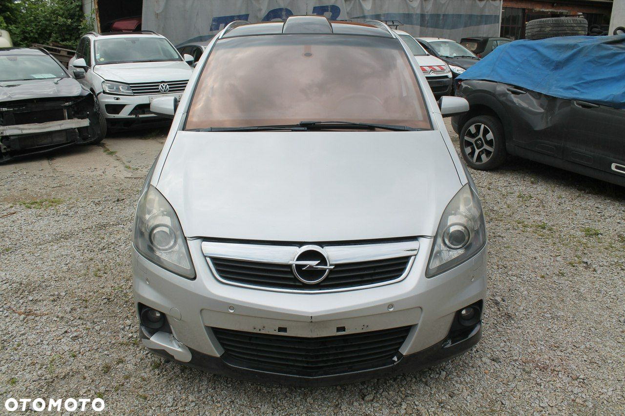 Opel Zafira - 2