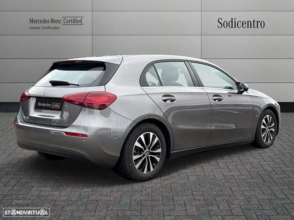 Mercedes-Benz A 200 Standard - 4