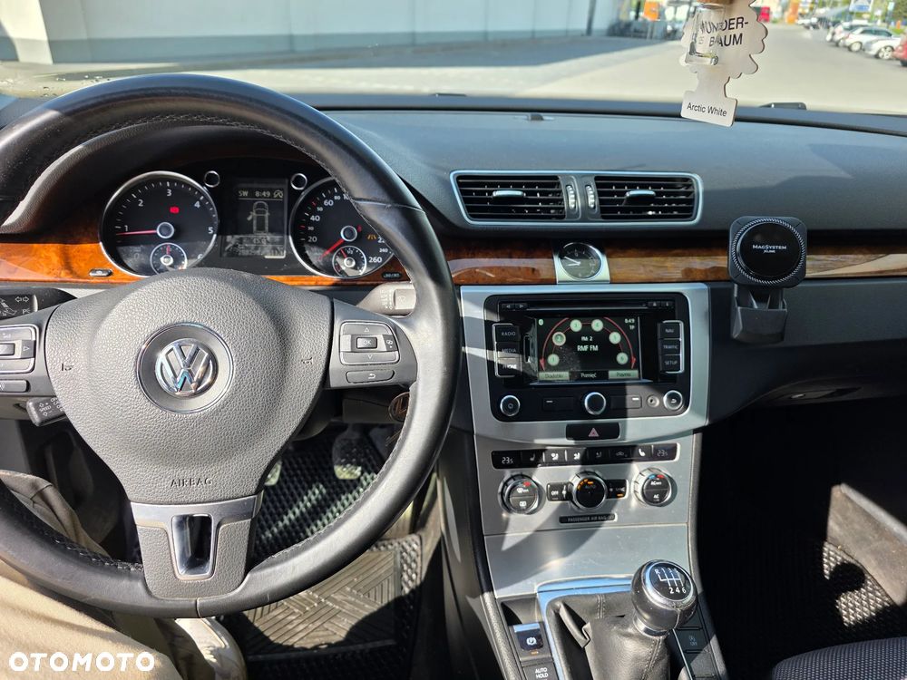 Volkswagen Passat 2.0 TDI 4Mot Highline - 21