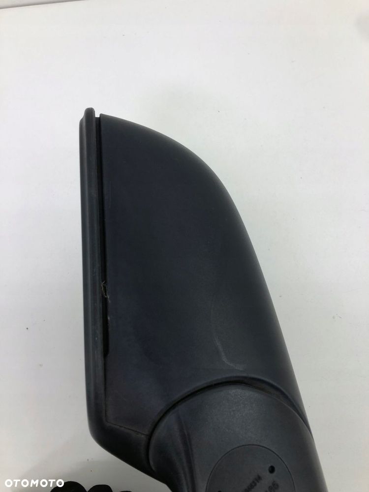 BMW F20 PRAWE LUSTERKO 5-PIN EUROPA 668 - 8