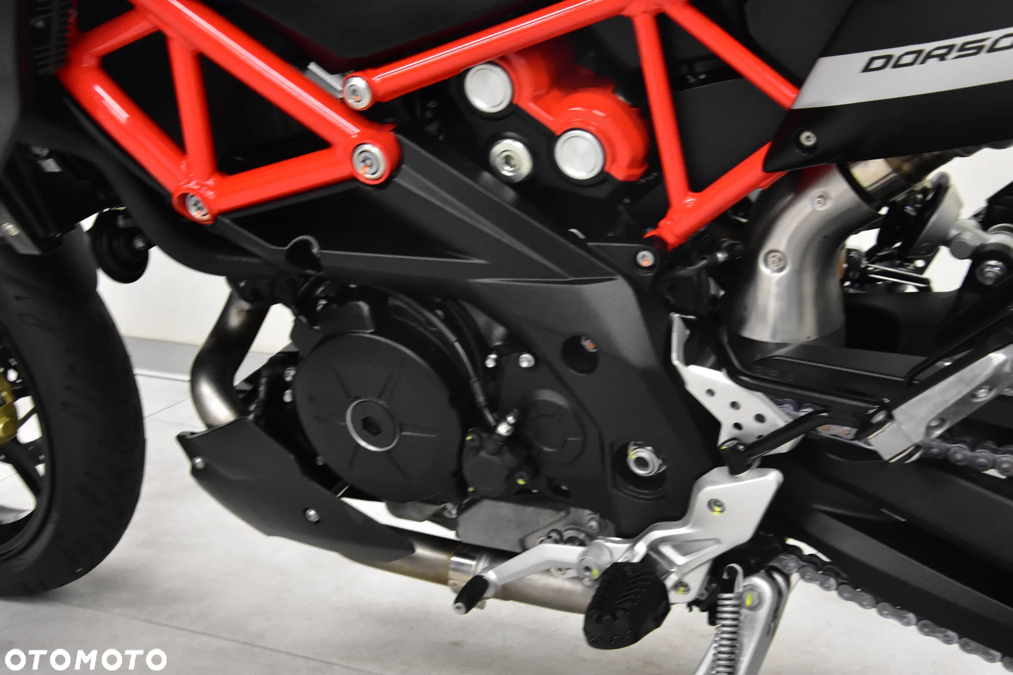 Aprilia Dorsoduro - 25