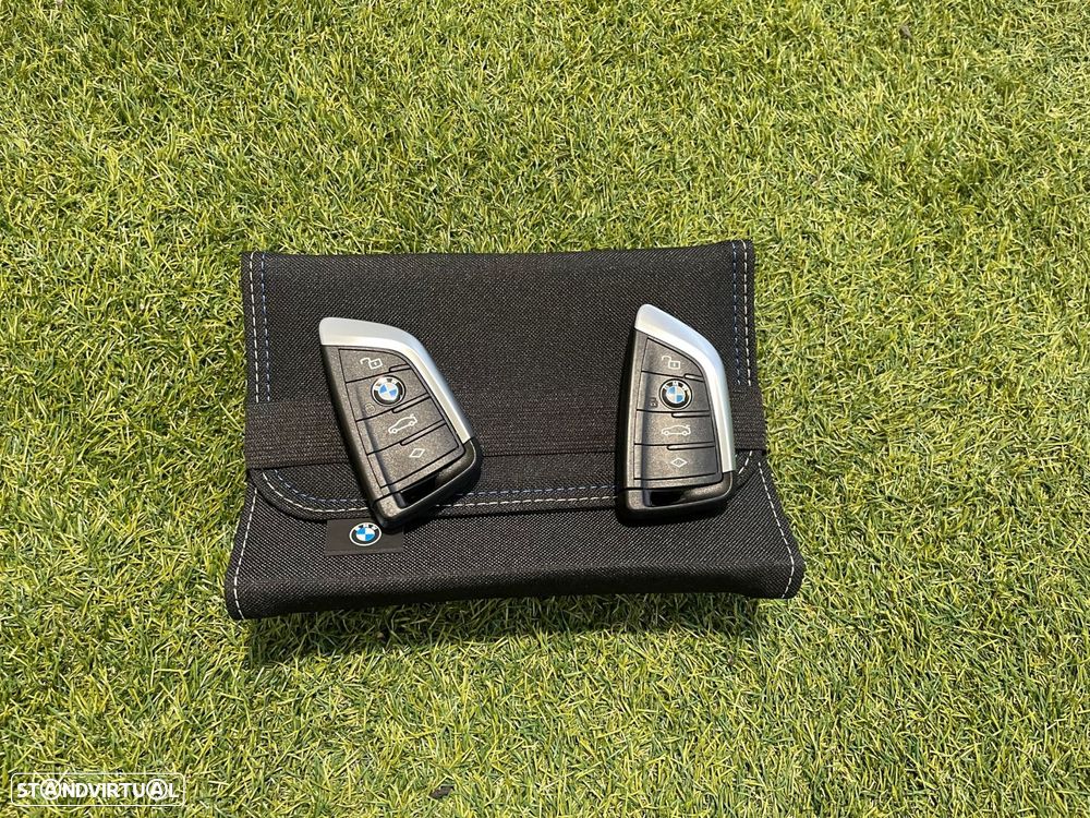 BMW 320 e Pack M Auto - 39