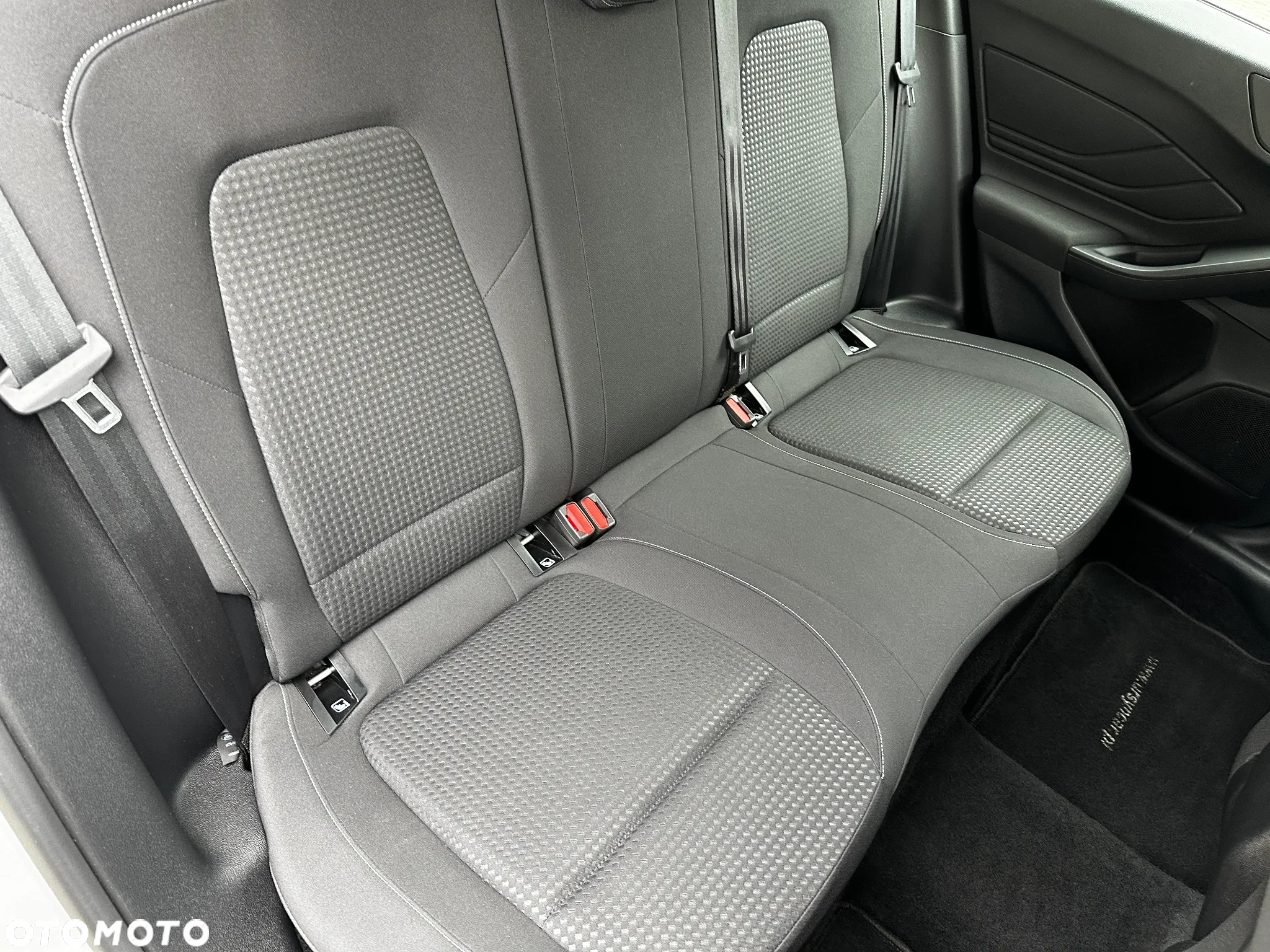 Ford Focus 1.0 EcoBoost Connected - 25
