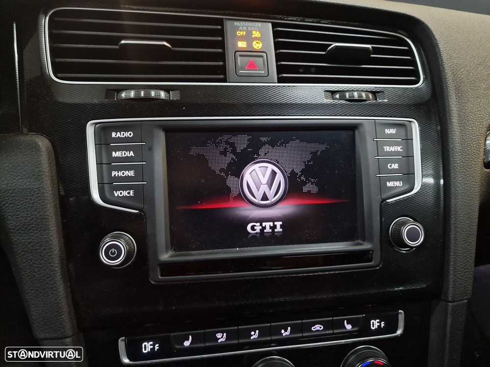 VW Golf 2.0 TSi GTi DSG - 17