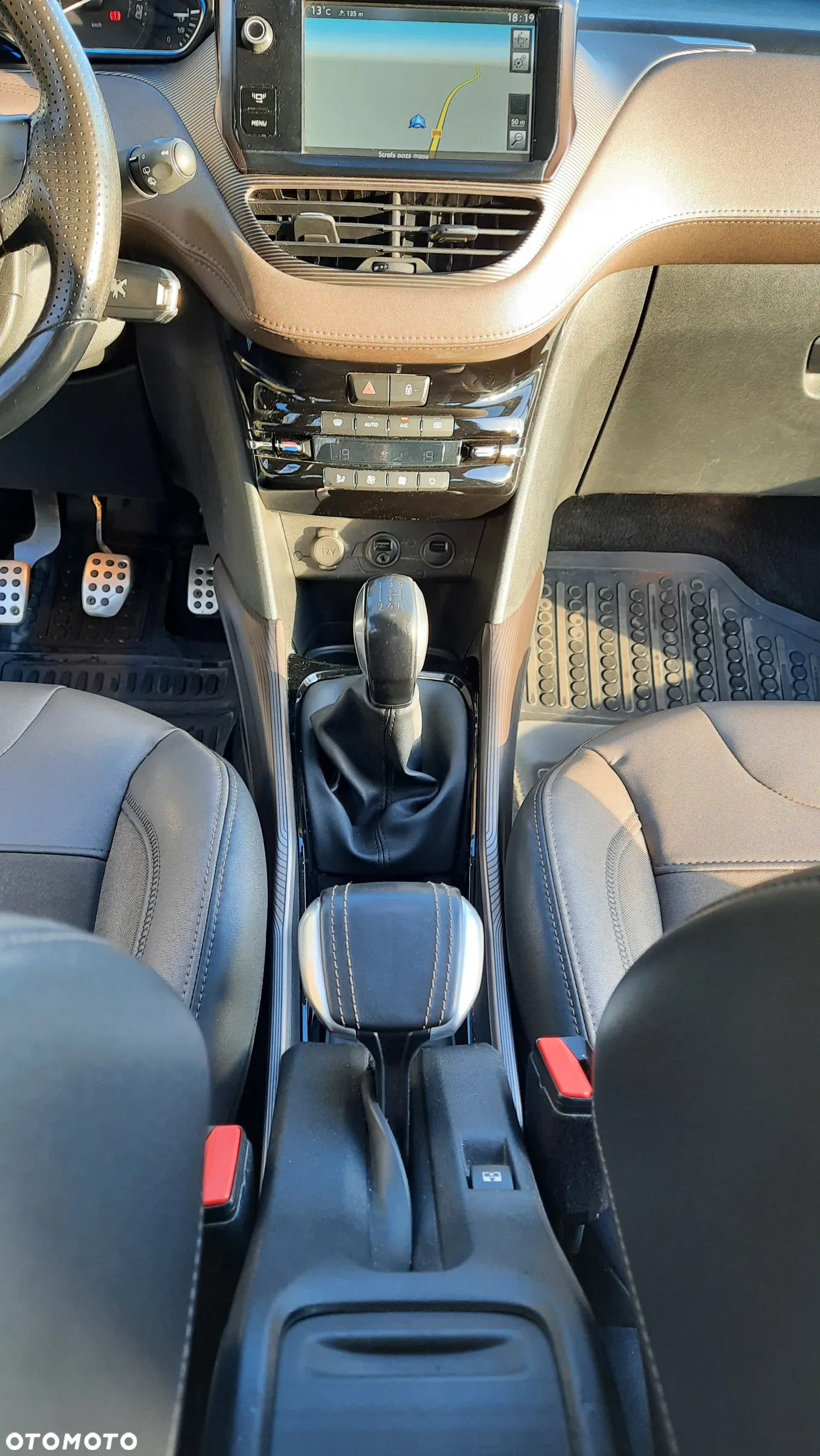 Peugeot 2008 e-HDi FAP 92 STOP & START Allure - 11