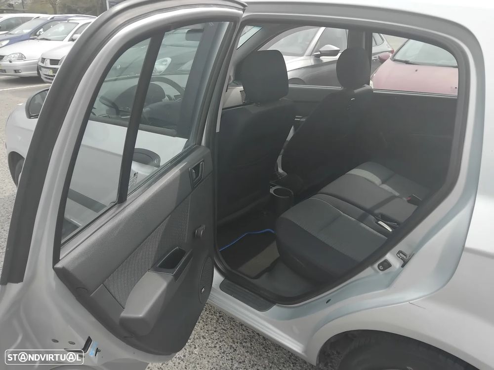 Hyundai Getz - 6