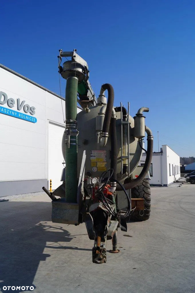 Pichon Wóz Asenizacyjny TCI 15700 z ramieniem górnym - 18